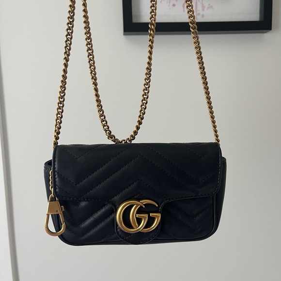 Gucci Purse - Picture 1 of 3